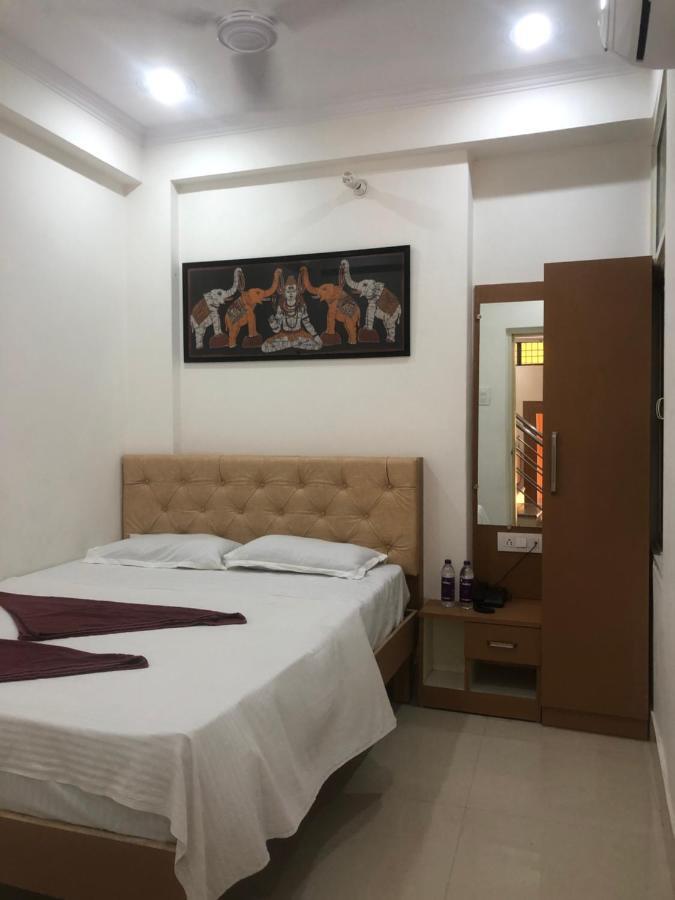 Purple Lotus Hotel Benares Buitenkant foto
